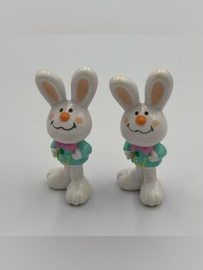 RARE VINTAGE 1986 Hallmark Merry Miniatures Easter Boy Bunny Figure Toy Lot